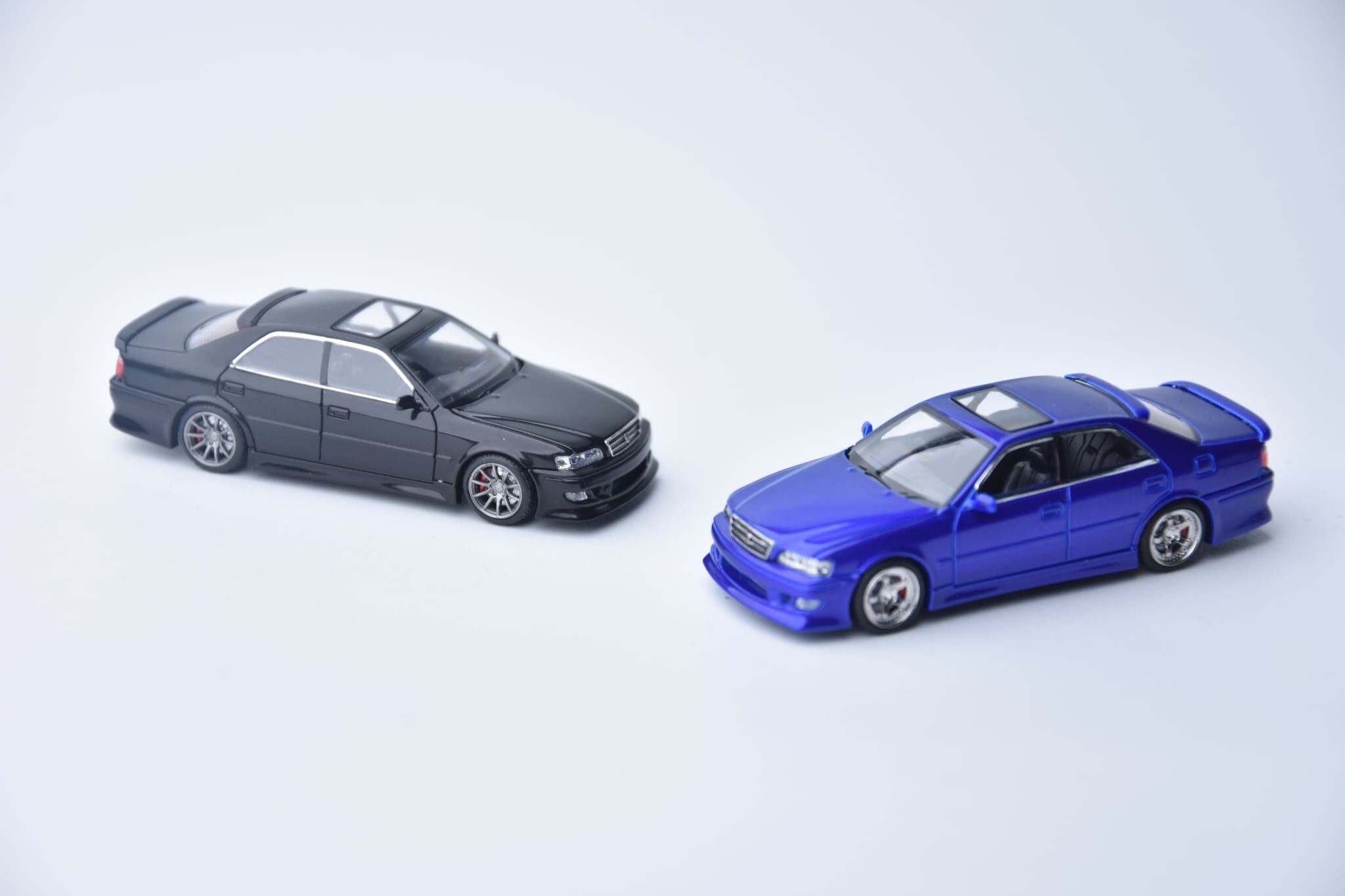 預訂:1/64 Model 1 Toyota Chaser JZX100 Custom Version Gloss Black (C33704 )