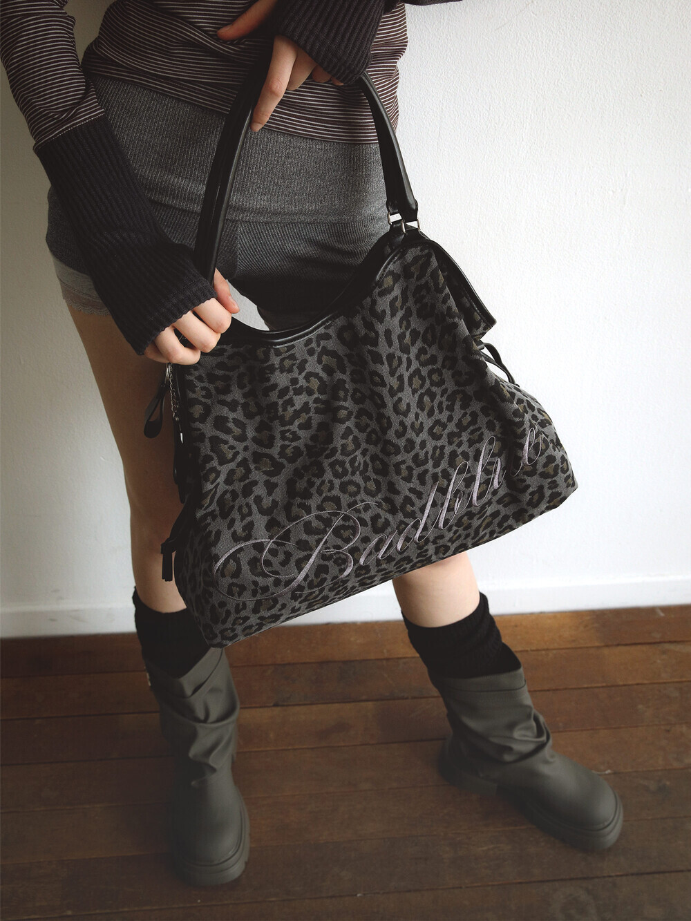 BAD BLUE Leopard Dimsum Bag