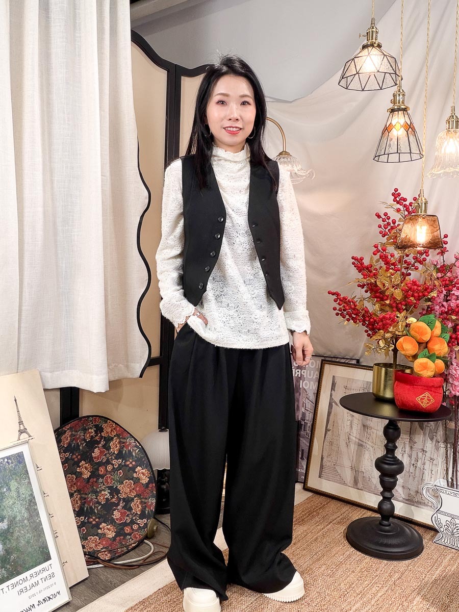 開倉低至半價😱FINALSALE📣 全開胸扣鈕．扯布料背心外套【不設退換】