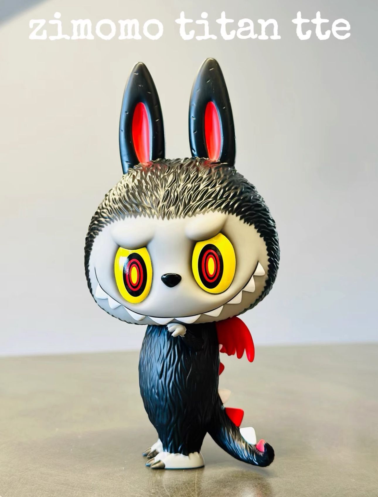 泰國限量版 zimomo+titan+rood+泰坦+吸血鬼