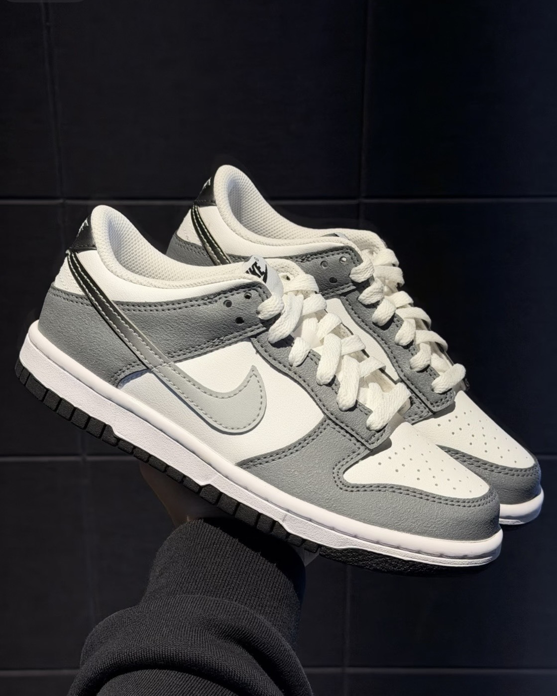 <女孩專屬>Nike Dunk Low 漸變勾勾 皮革 灰銀