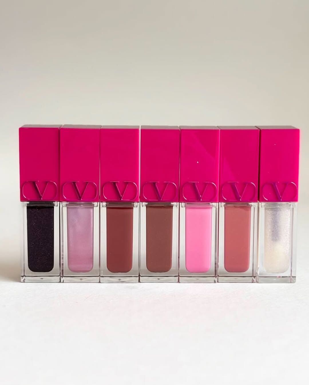 少 量 現 貨丨Valentino Beauty Puffer Gloss 高訂豐盈修護唇蜜 唇釉 3mL