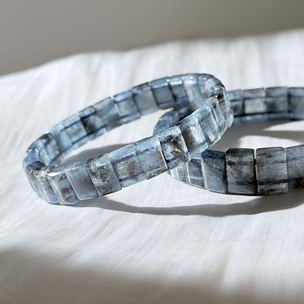 骨幹海藍寶手排