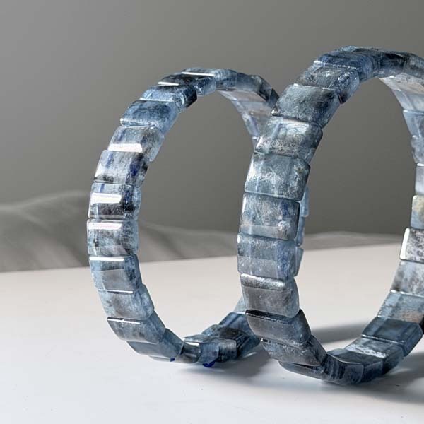 骨幹海藍寶手排