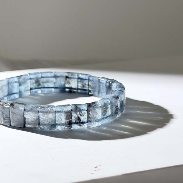 骨幹海藍寶手排