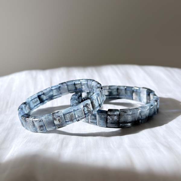 骨幹海藍寶手排