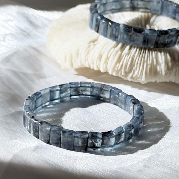 骨幹海藍寶手排