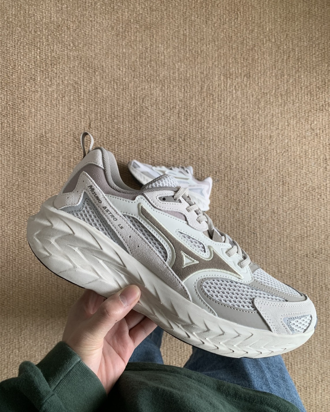 <新色>Mizuno Astro LS 機能 緩震 反光 復古 增高 輪胎底 厚底 燕麥