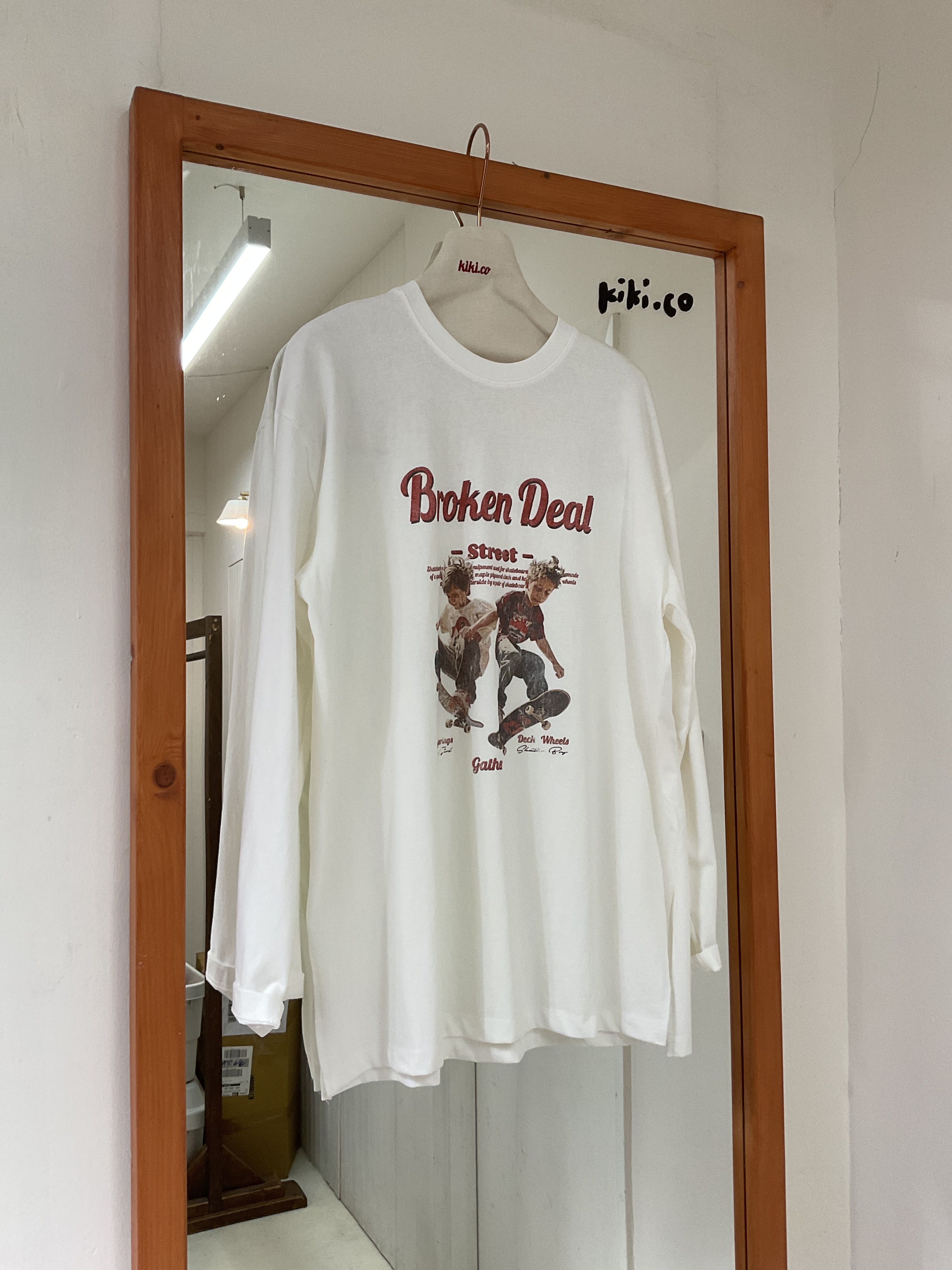 復古風滑板男孩長袖TEE