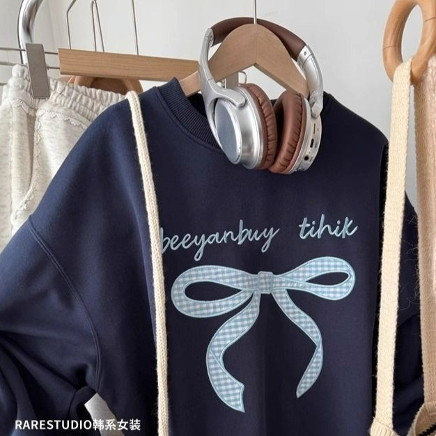 Korean Appliqué Embroidered Plaid Bow Crewneck Sweatshirt