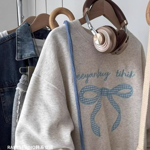 Korean Appliqué Embroidered Plaid Bow Crewneck Sweatshirt