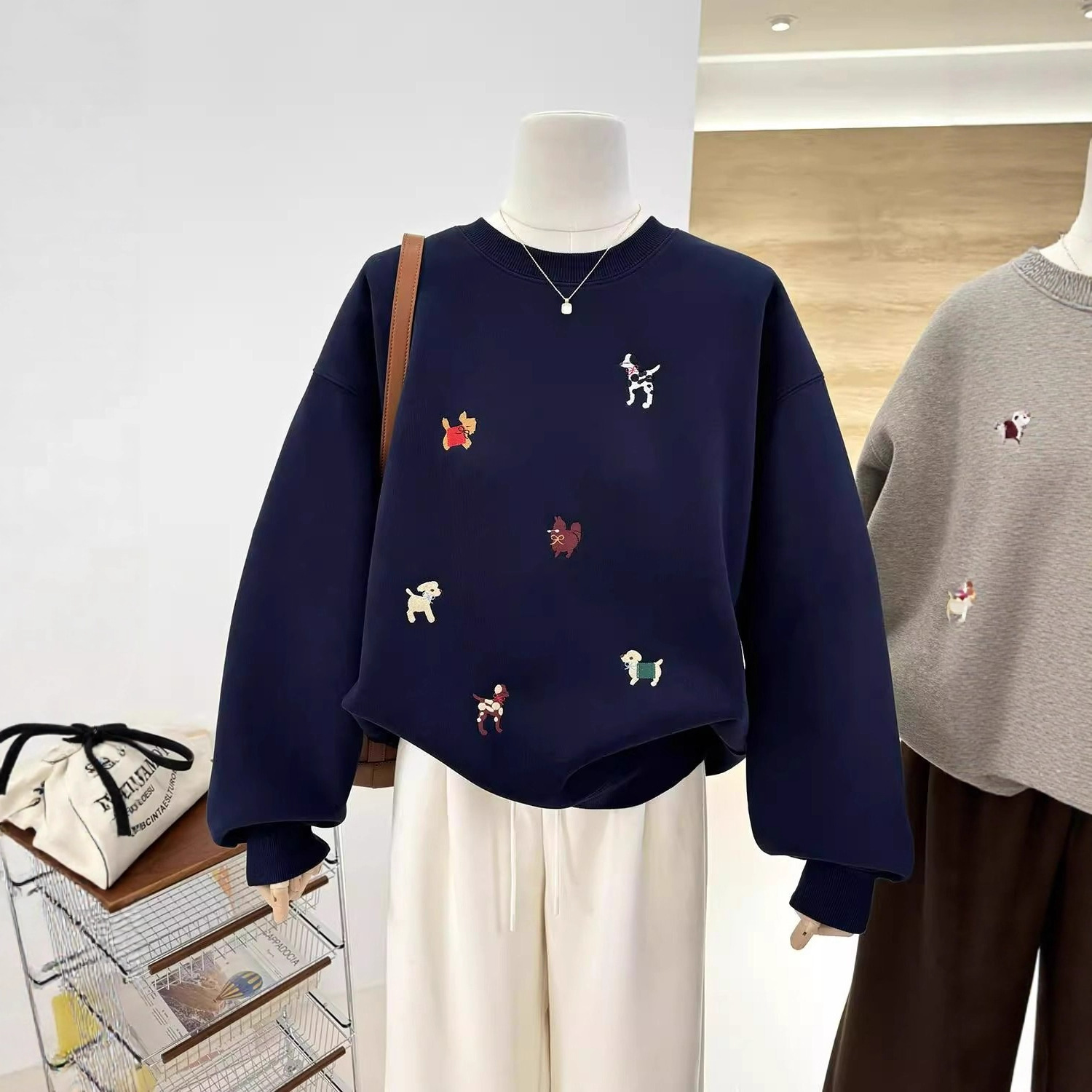 Cartoon Puppy Printed Crewneck Sweatshirt for Autumn & Winter