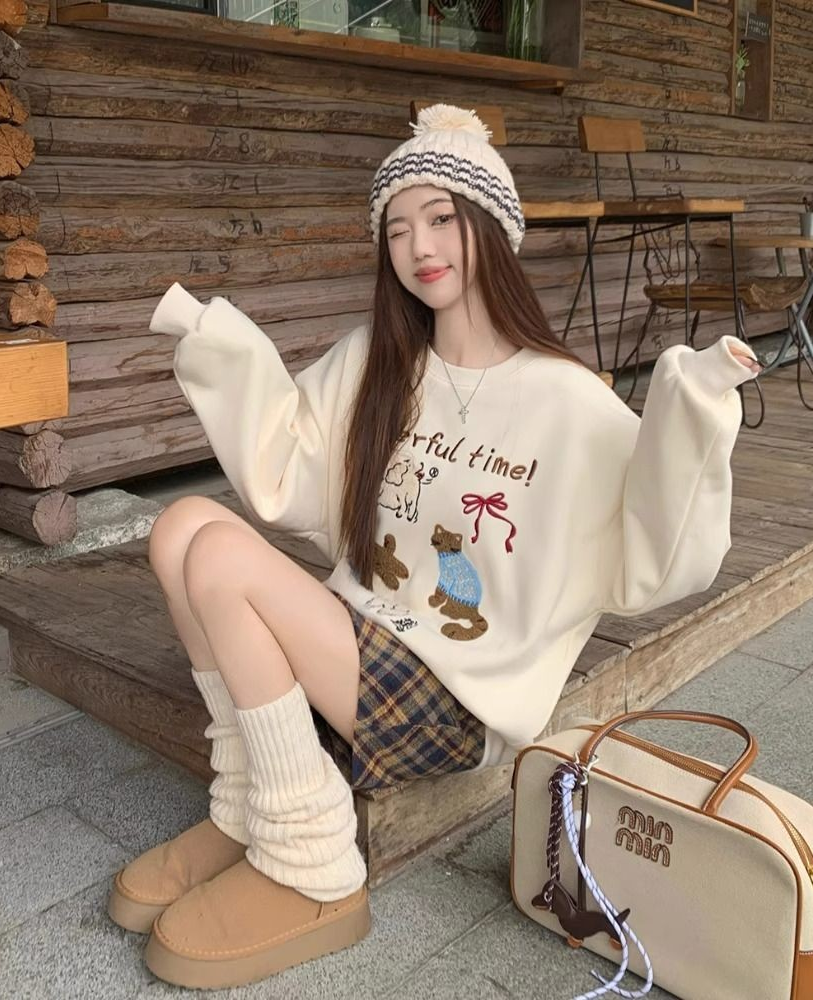 Embroidered Cute Animal Pullover Crewneck Sweatshirt