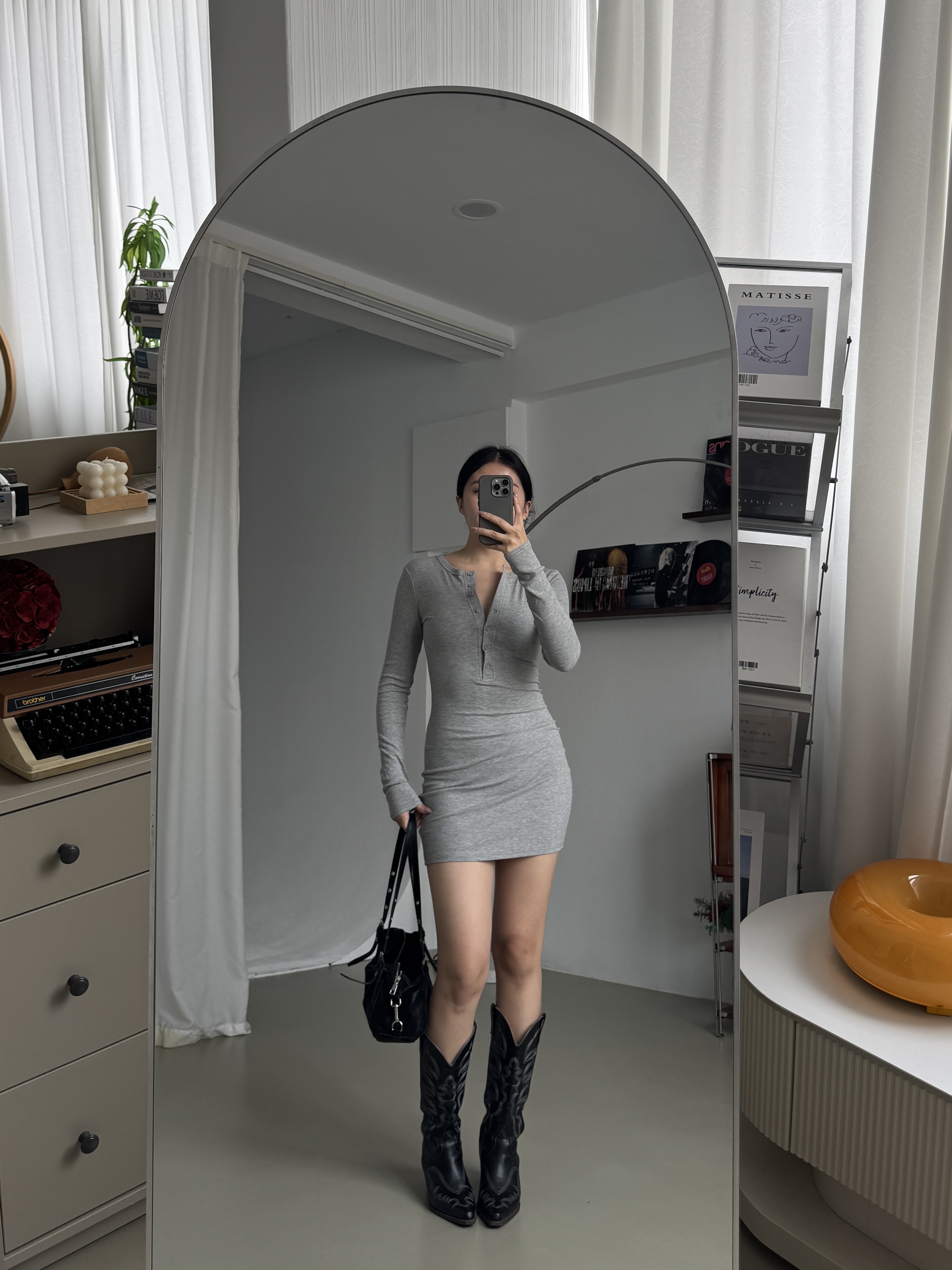 Must Buy🐰亨利領長袖包臀洋裝(2色)