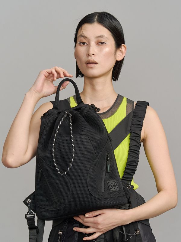 UN3D. - 4WAY MESH BACK PACK（黑）