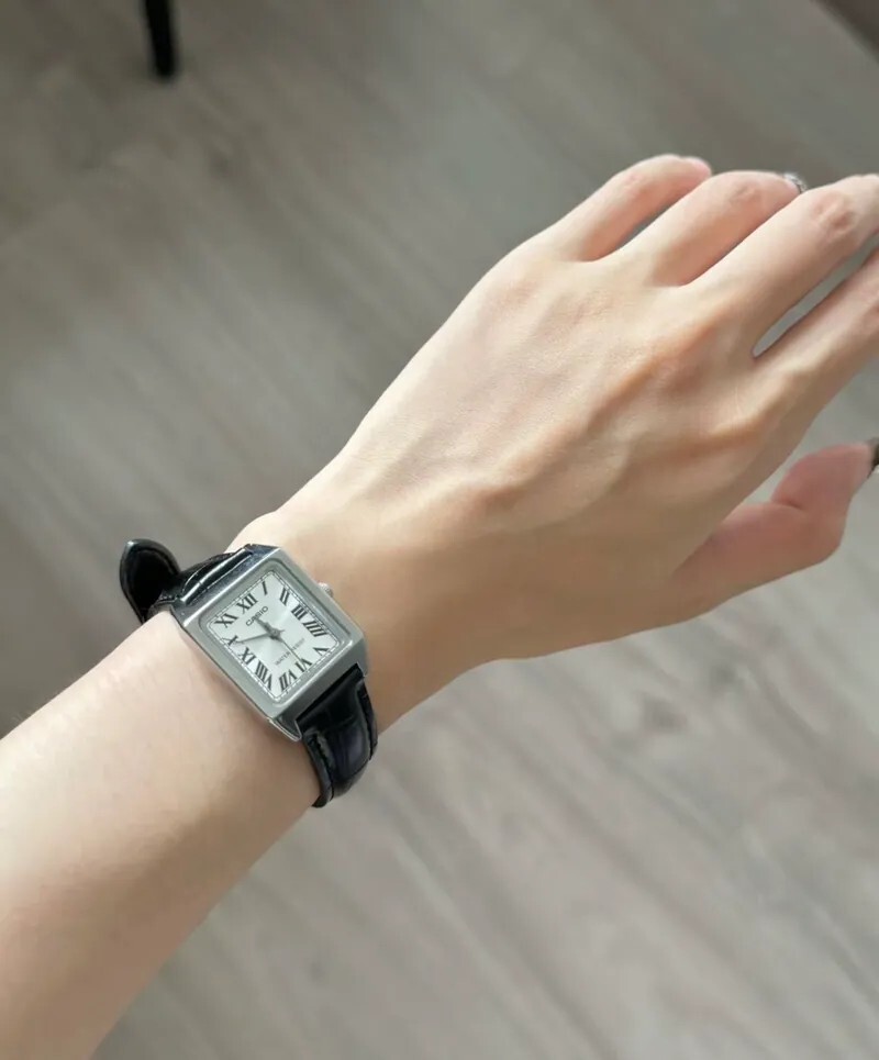 CASIO STANDARD系列 VINTAGE 復古文藝 小方塊 石英機芯 皮革錶帶 女錶