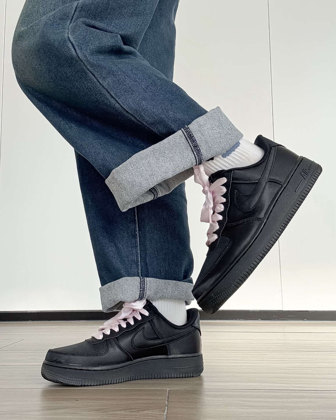 Nike Air Force 1 Low "Black Satin" 黑粉 全黑 緞帶 緞面 絲綢 JISOO同款 休閒鞋 女鞋