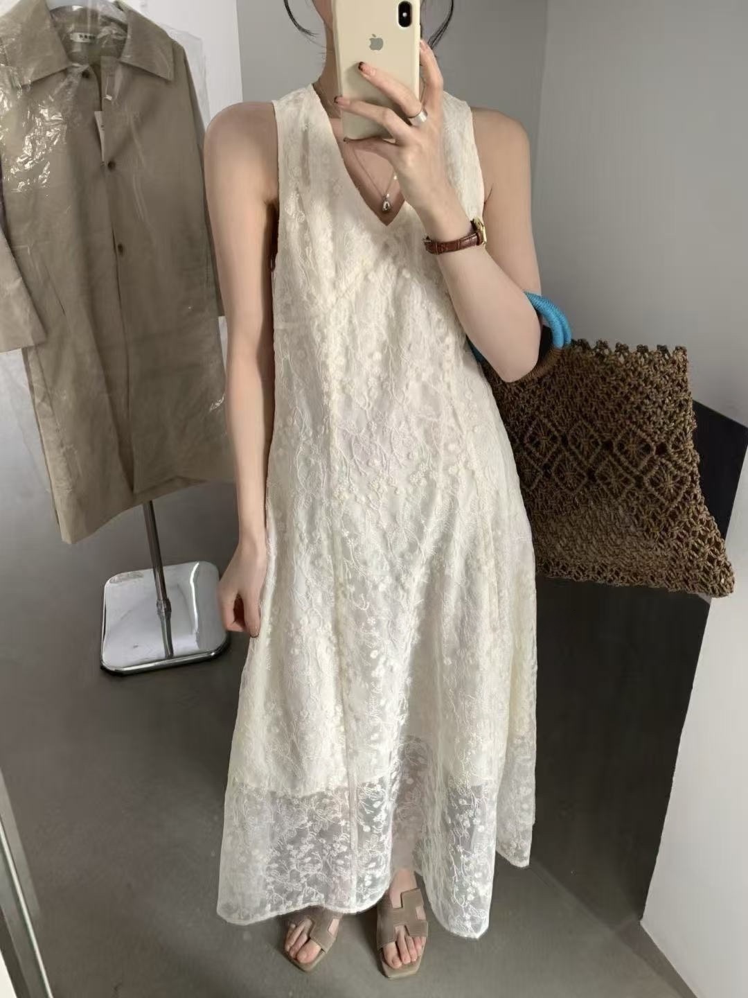 806 法式浪漫V領刺繡蕾絲洋裝