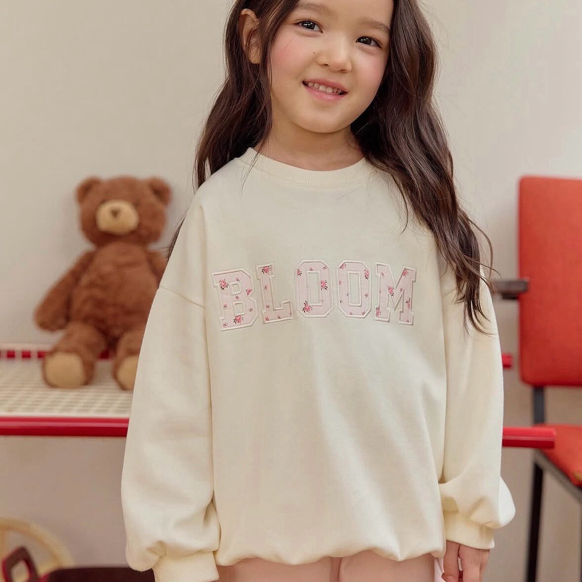 90-150 DB 花紋貼布字母大學T 2色