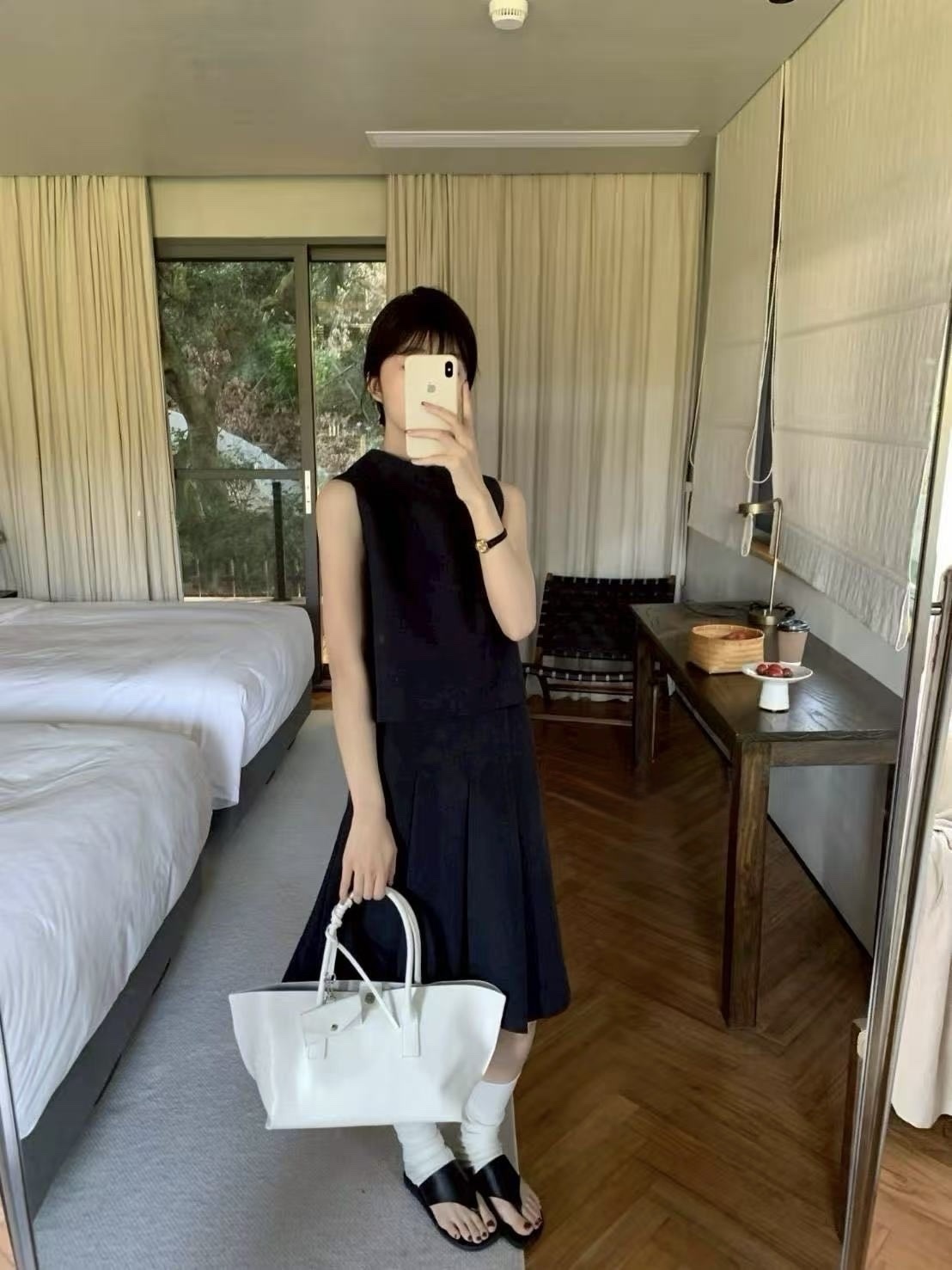 805 優雅俐落線條套裝