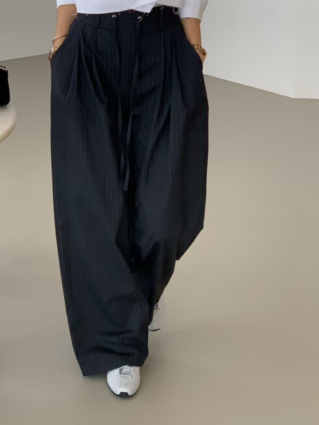 綁帶西裝寬長褲