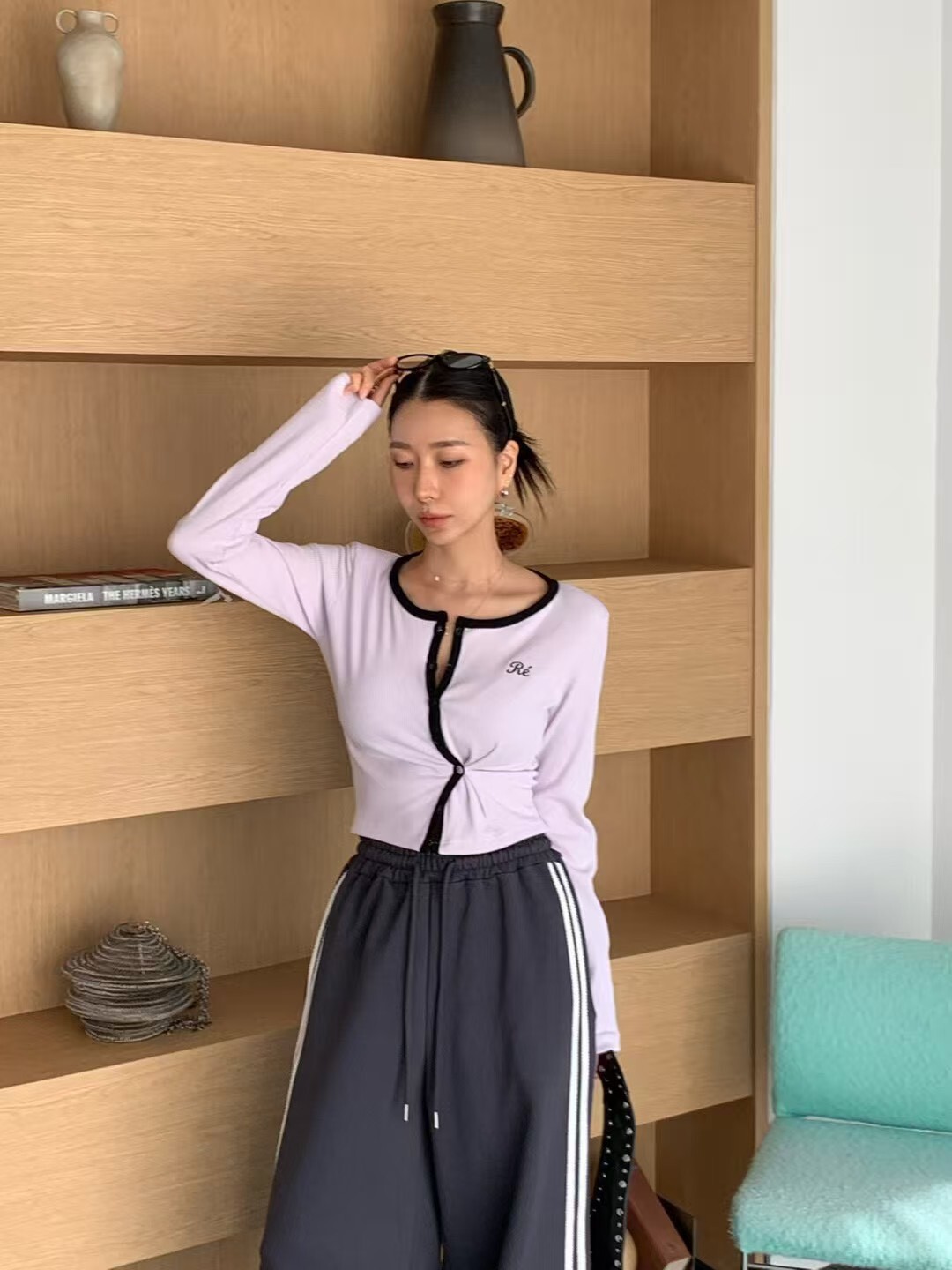 滾黑邊短版T