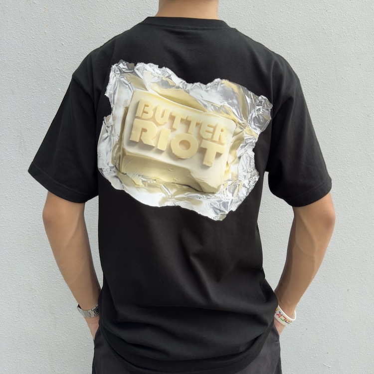 【BUTTER RIOT】奶油 LOGO Tee