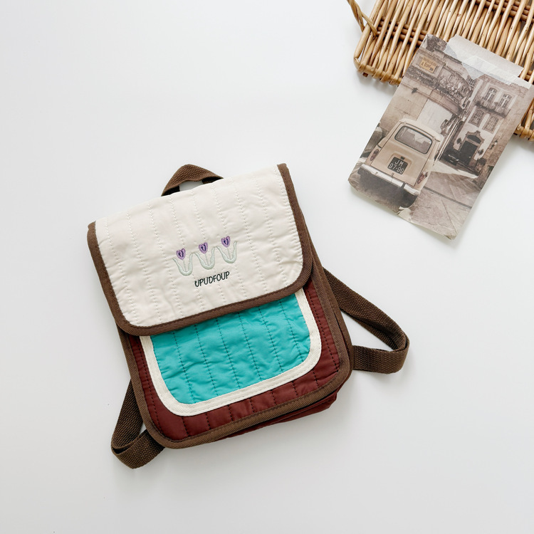 小花刺繡休閒背包