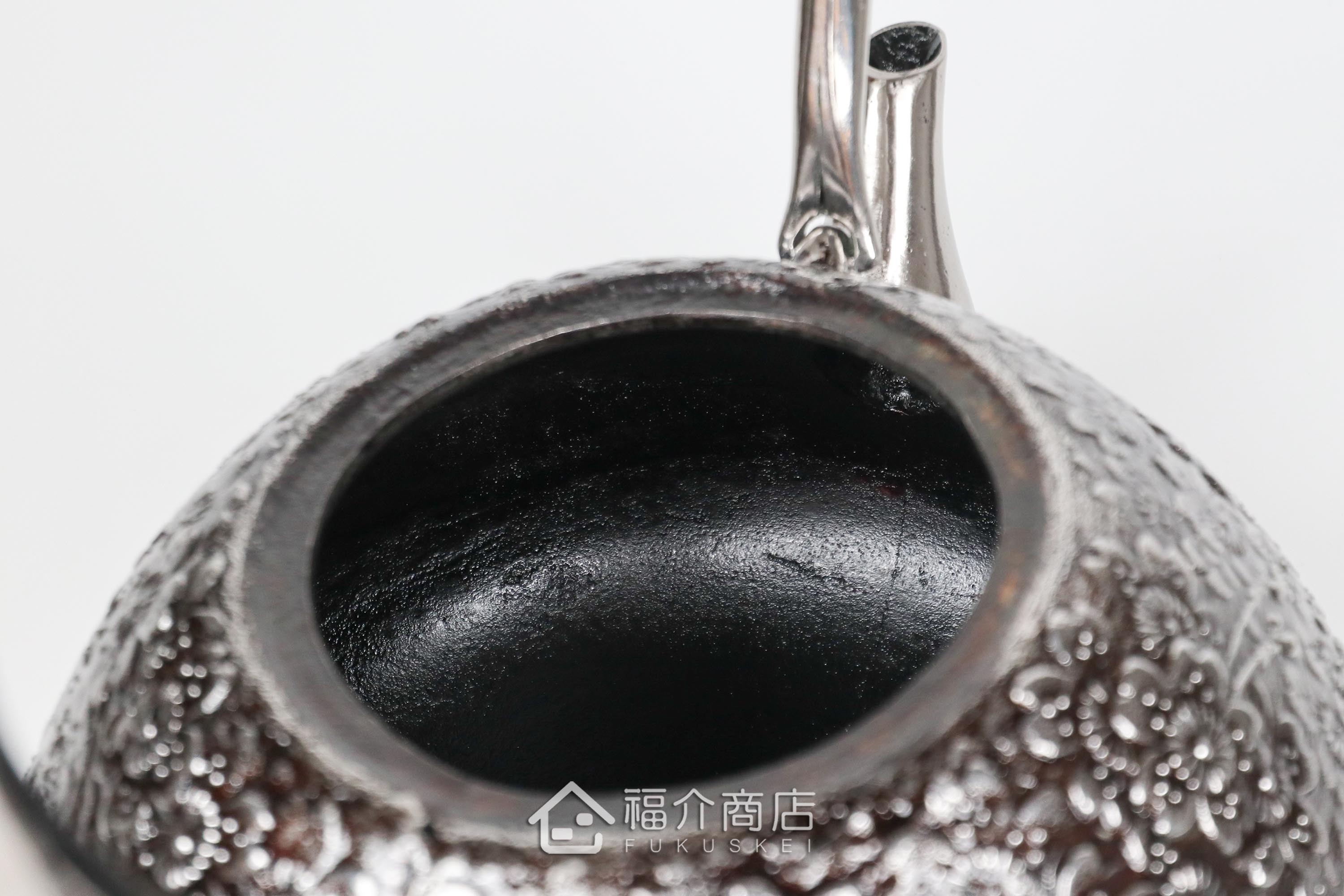 煮水泡茶用的櫻花造型大容量2L砂鐵壺