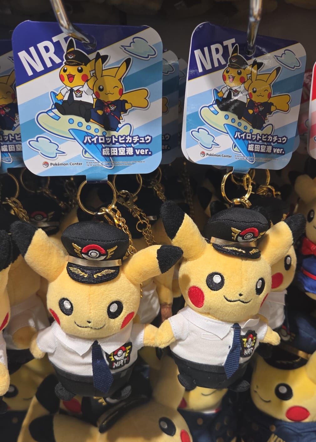 (精靈寶可夢商店僅限成田機場店) 飛行員Pikachu 掛件 ver.2