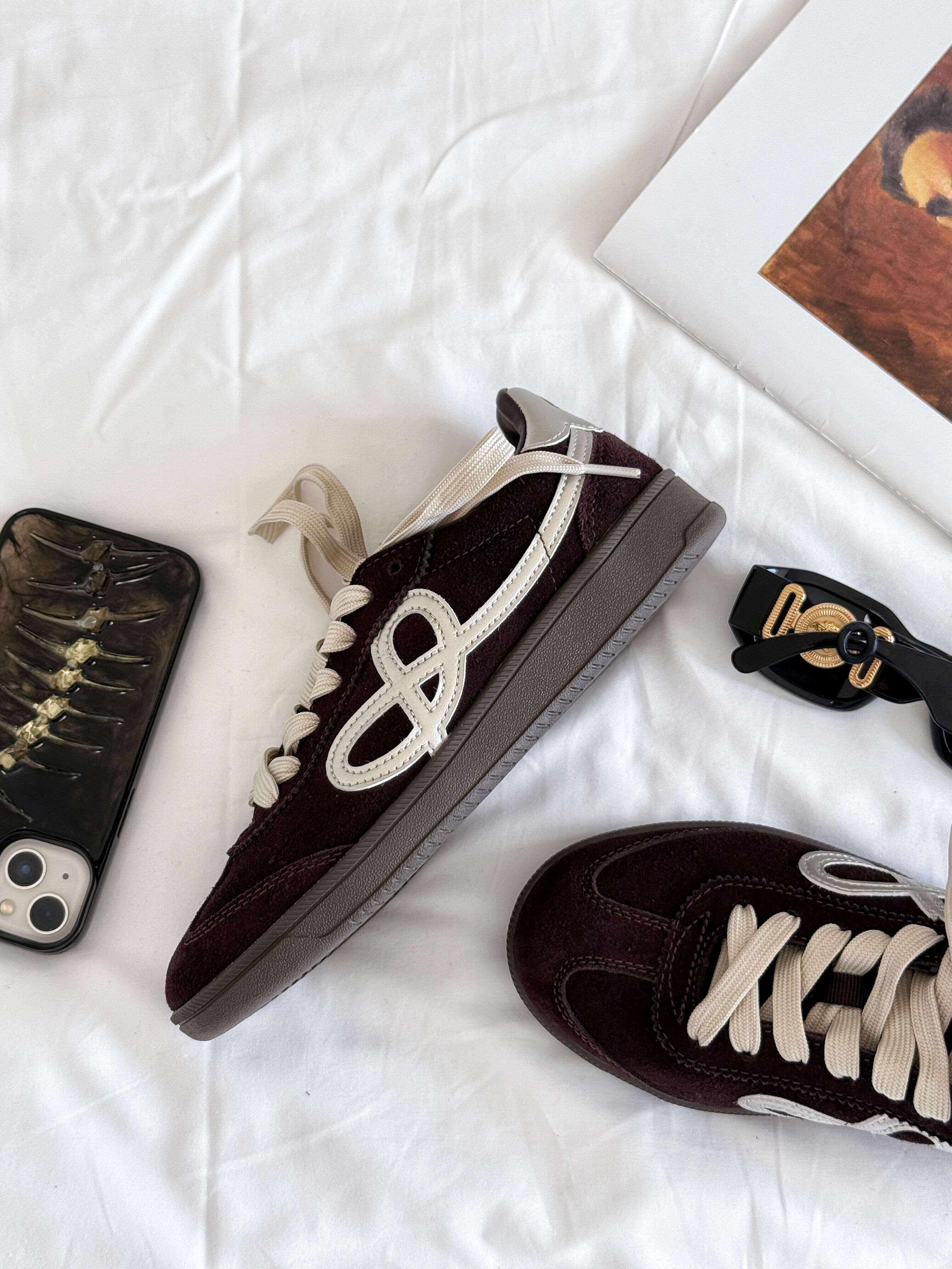 We Flower 小花鞋 麂皮 Y2K 拼接 焦糖底 復古 德訓鞋 咖啡色 銀色 太妃棕/預購