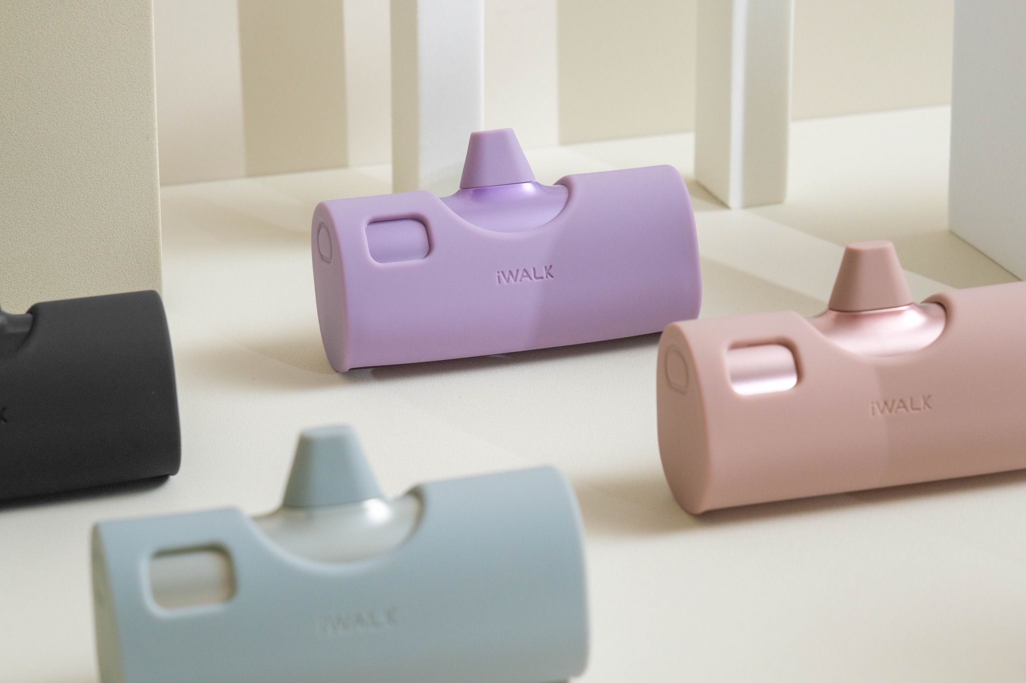 【iWALK 】4900mAh TWINS雙頭直插式行動電源