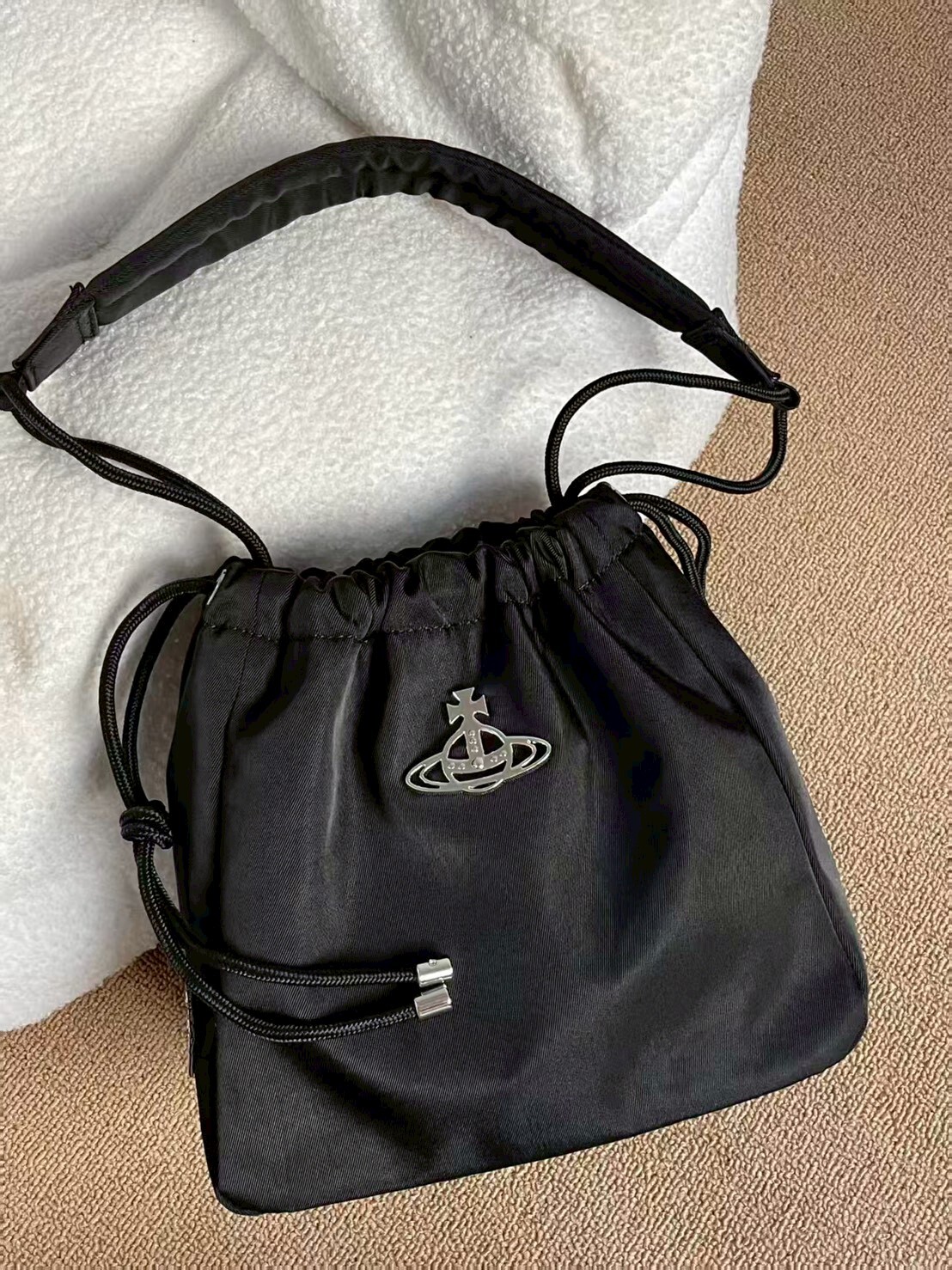 81228【土星🪐束口水桶包】