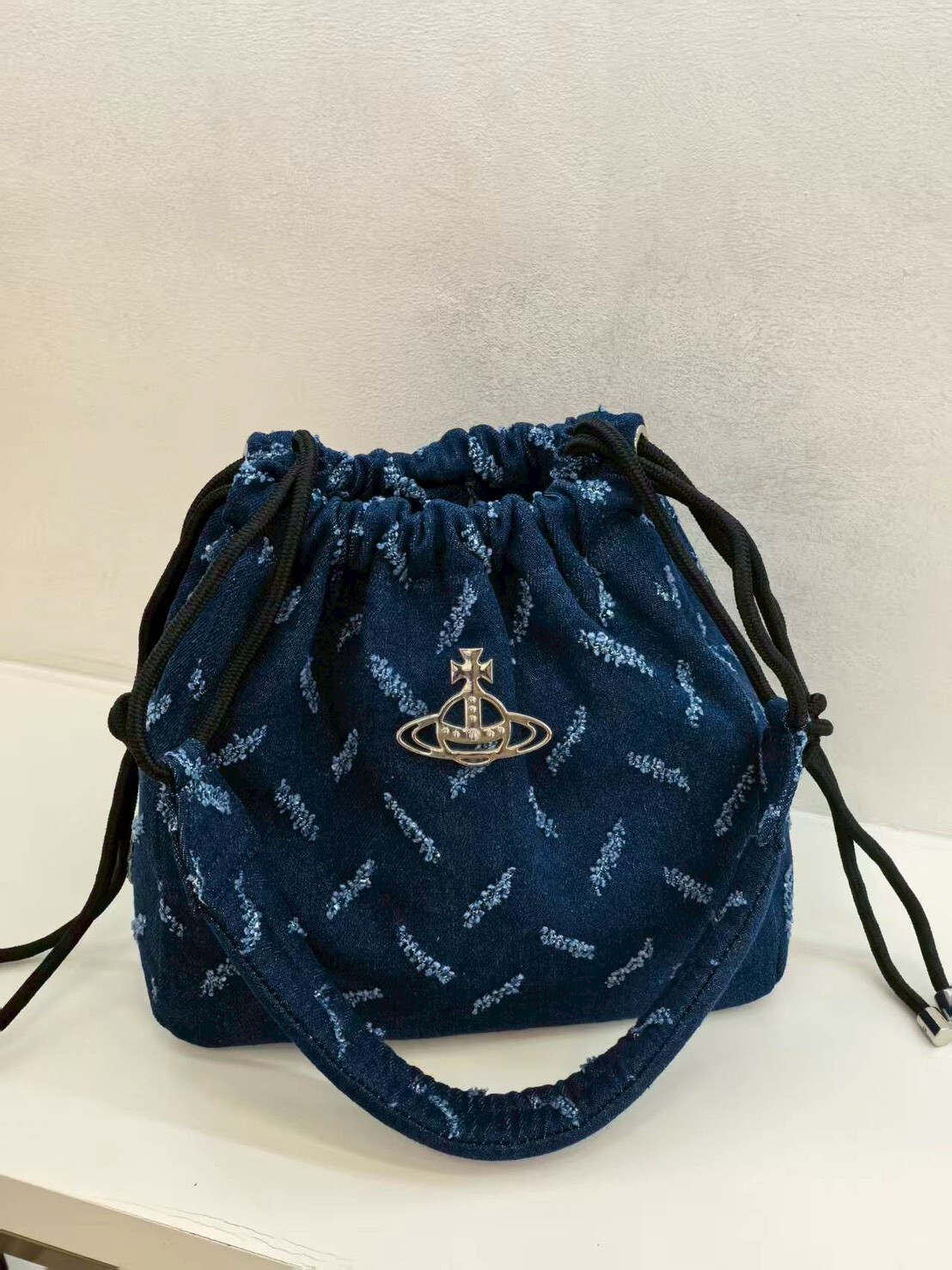 81228【土星🪐束口水桶包】