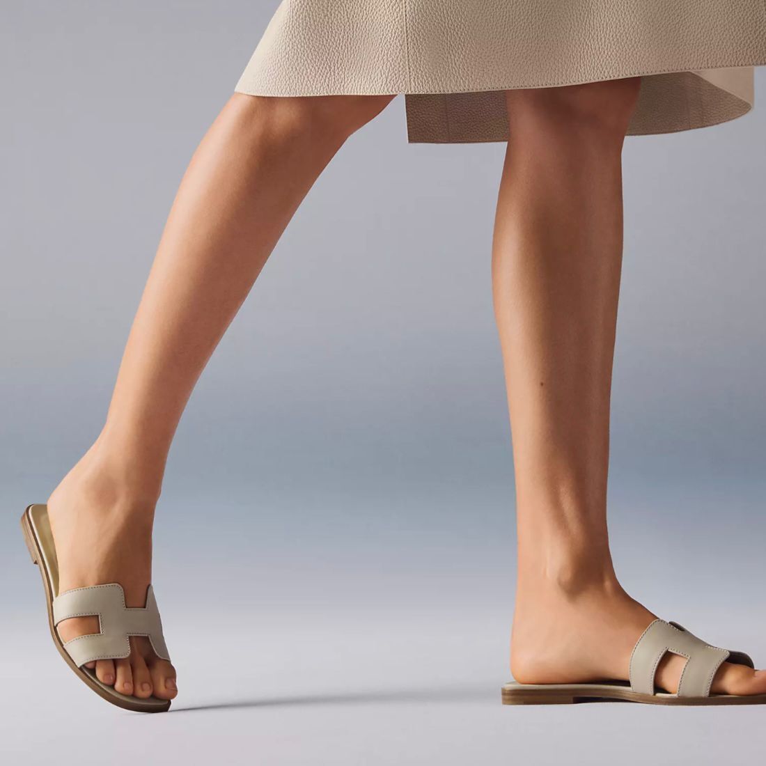 全新HERMES拖鞋 38.5碼 BEIGE平底牛皮Oran sandal #BRAND NEW #香榭站正品