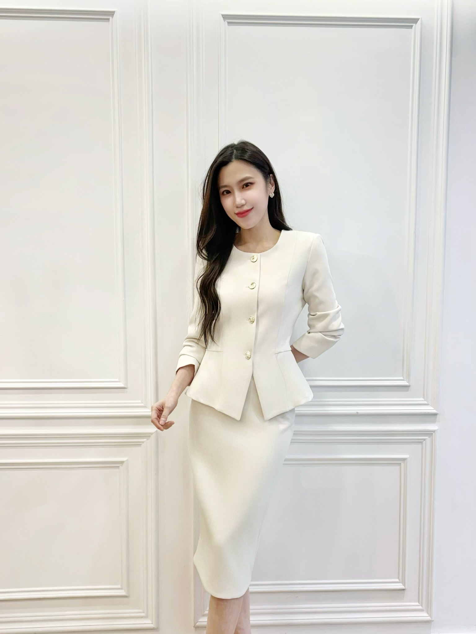 (皇家典雅)金釦腰身俐落窄裙套裝