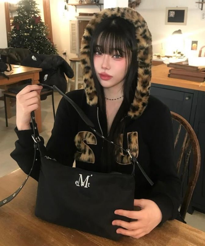 【2/27 - 3/1 週末優惠】韓國 Mucent 可調整皮帶包 Motor Punching Cross Bag 肩背 側背 尼龍 單肩包