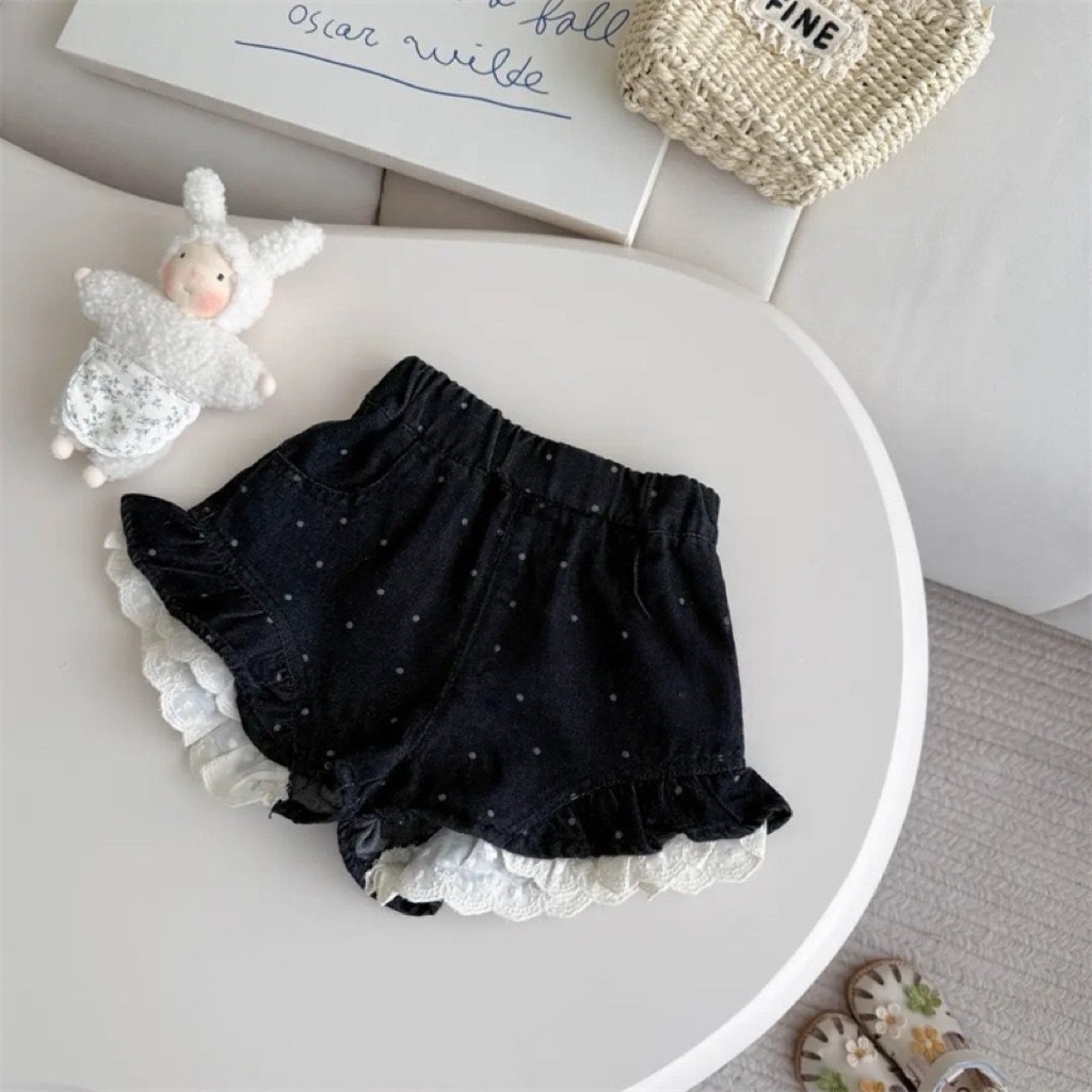 點點緹花邊牛仔短褲