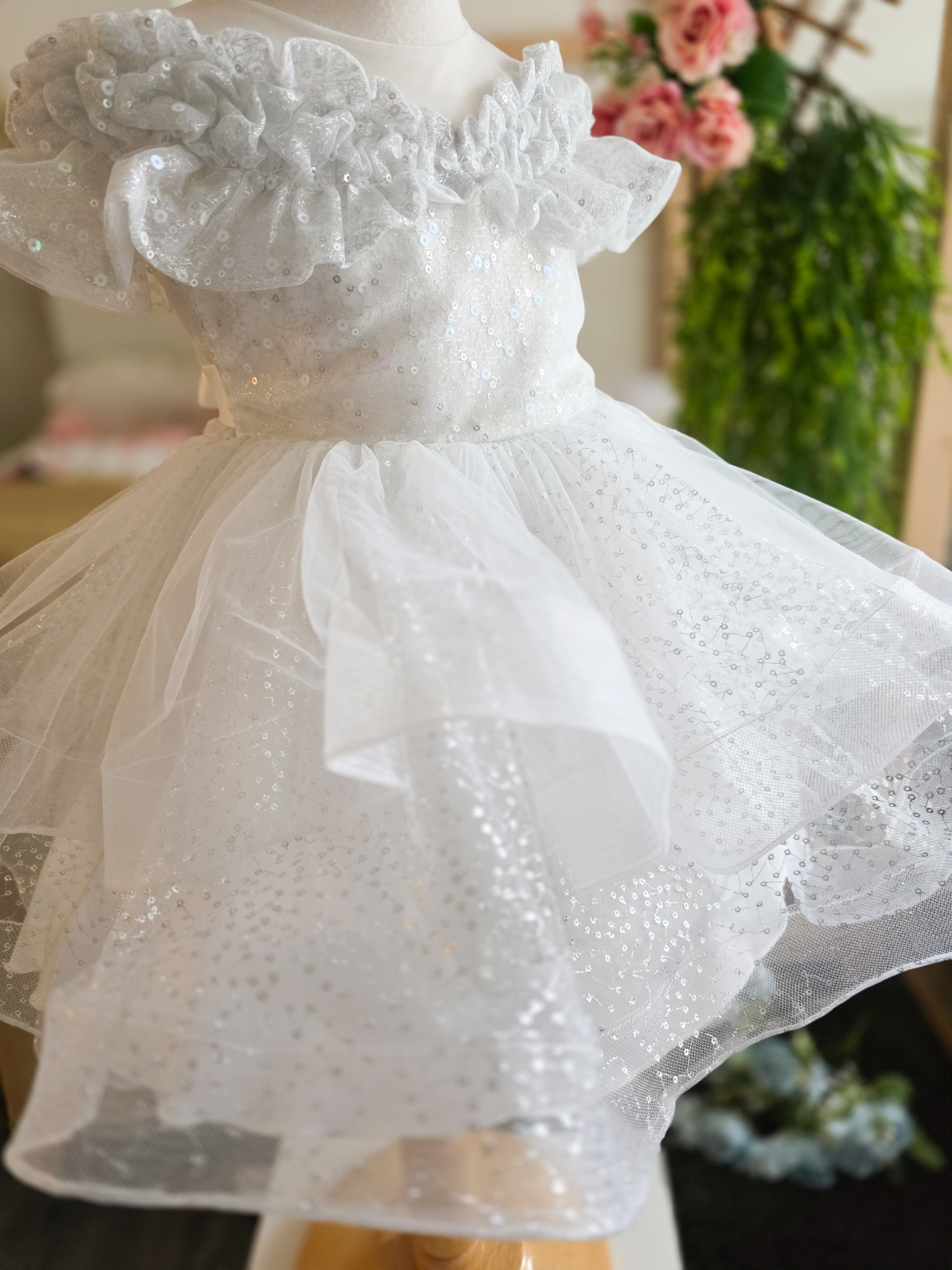 露肩星紗 拖尾洋裝/小禮服