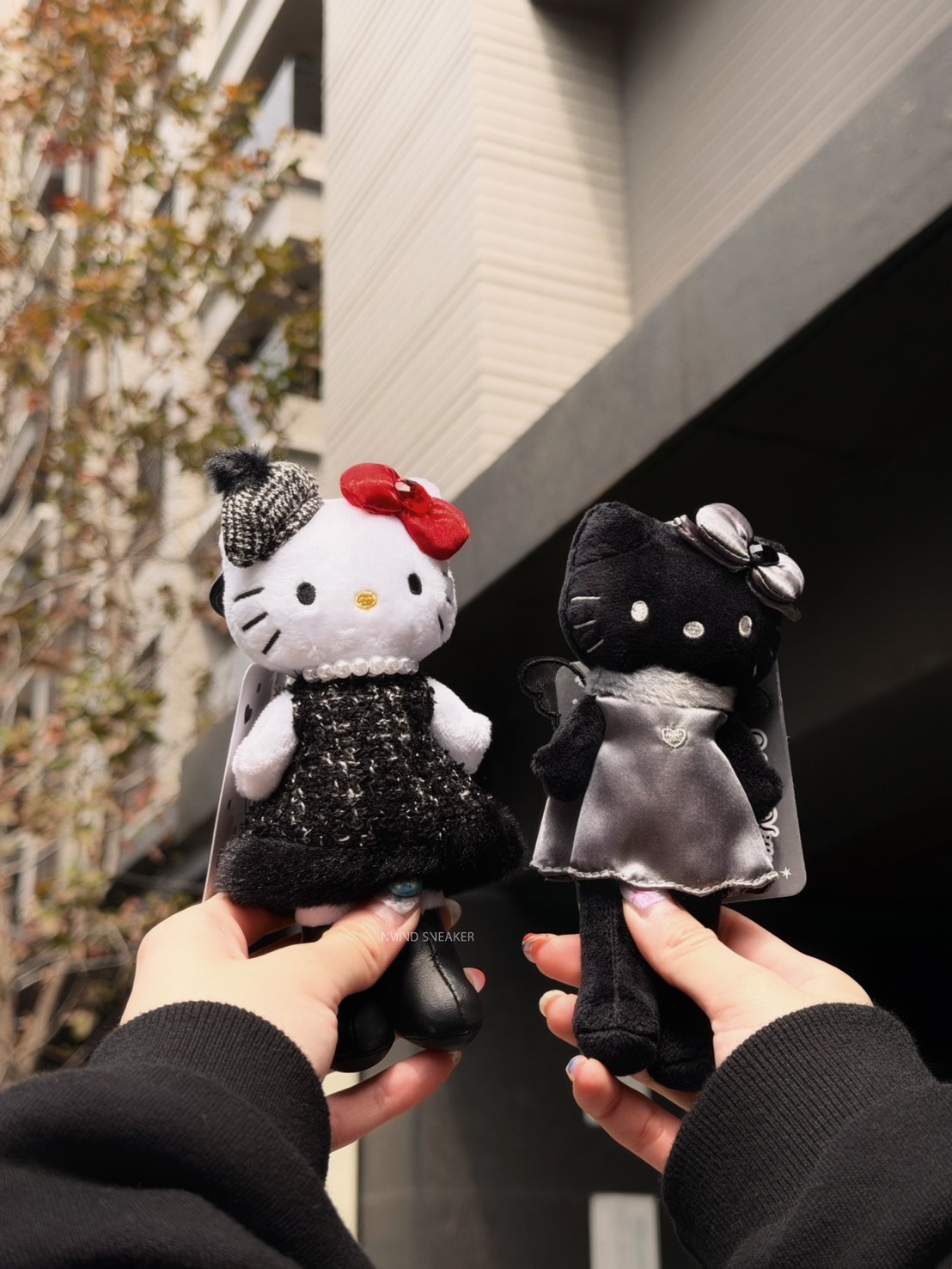 <快速出貨> 三麗鷗 長腿 HELLO KITTY 吊飾