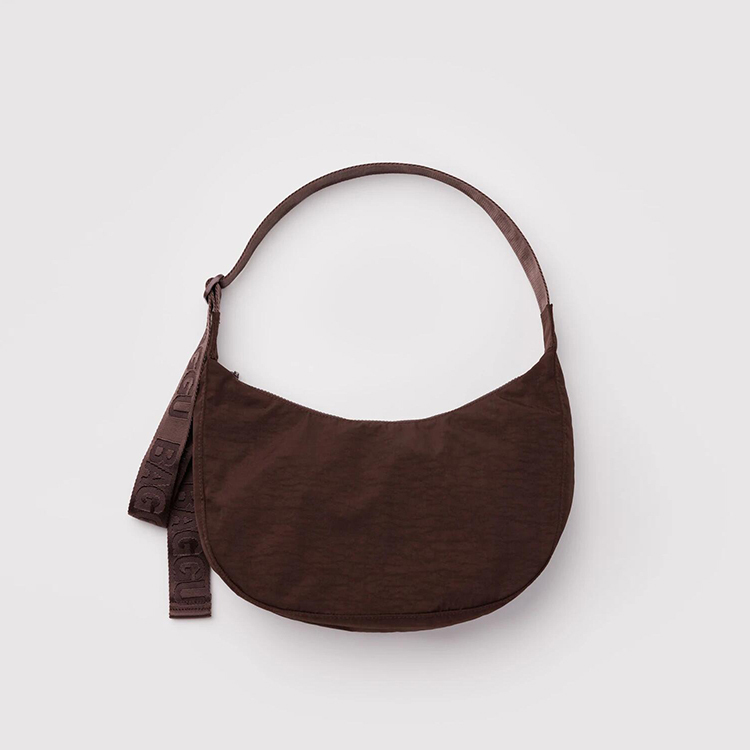 美國 BAGGU 新月尼龍肩背包  咖啡 (M)