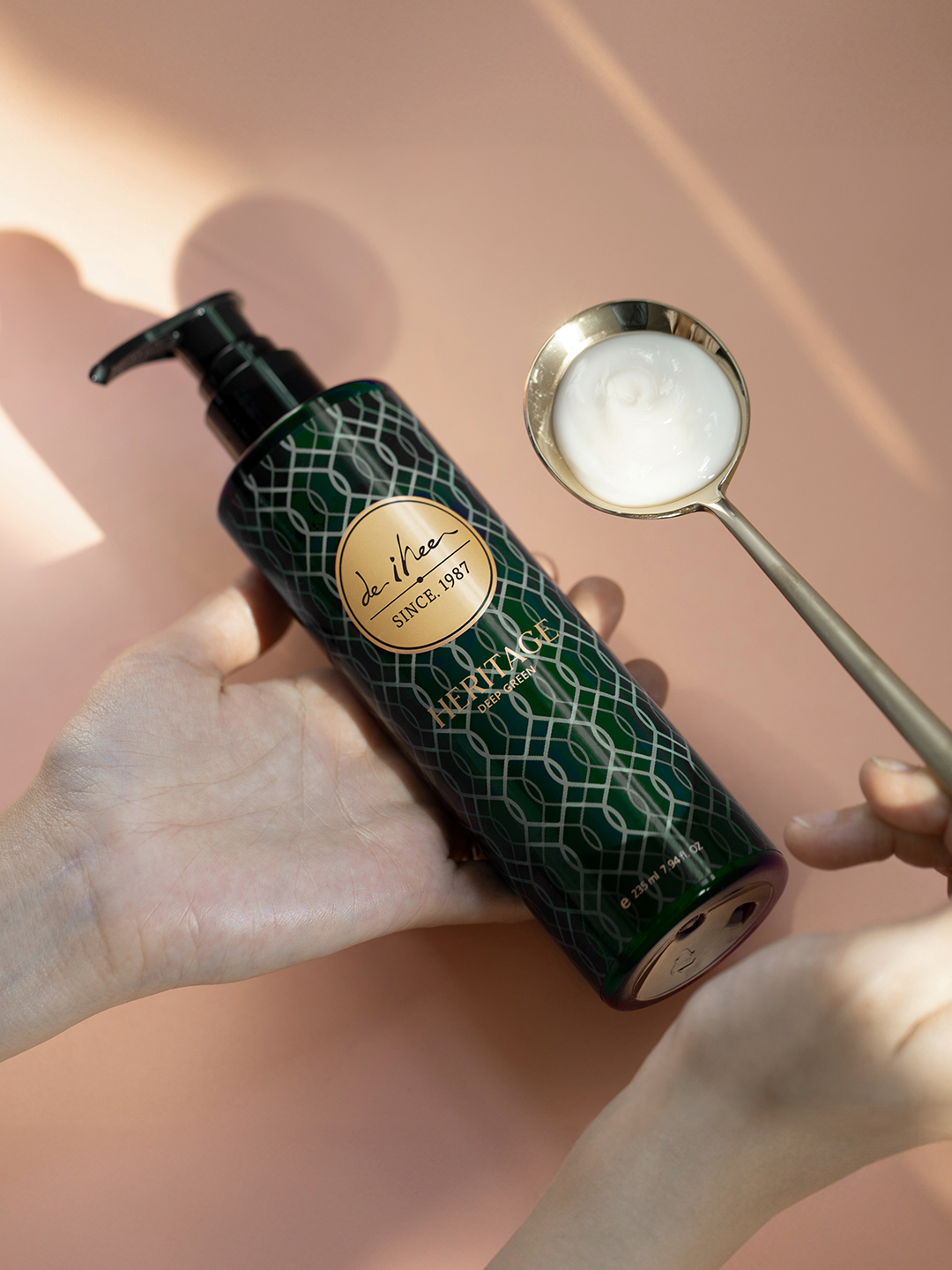 IHEE 積雪草天使光圈護髮乳 235ml | 深層修護毛髮 X 撫平毛躁 X 染燙受損髮救星