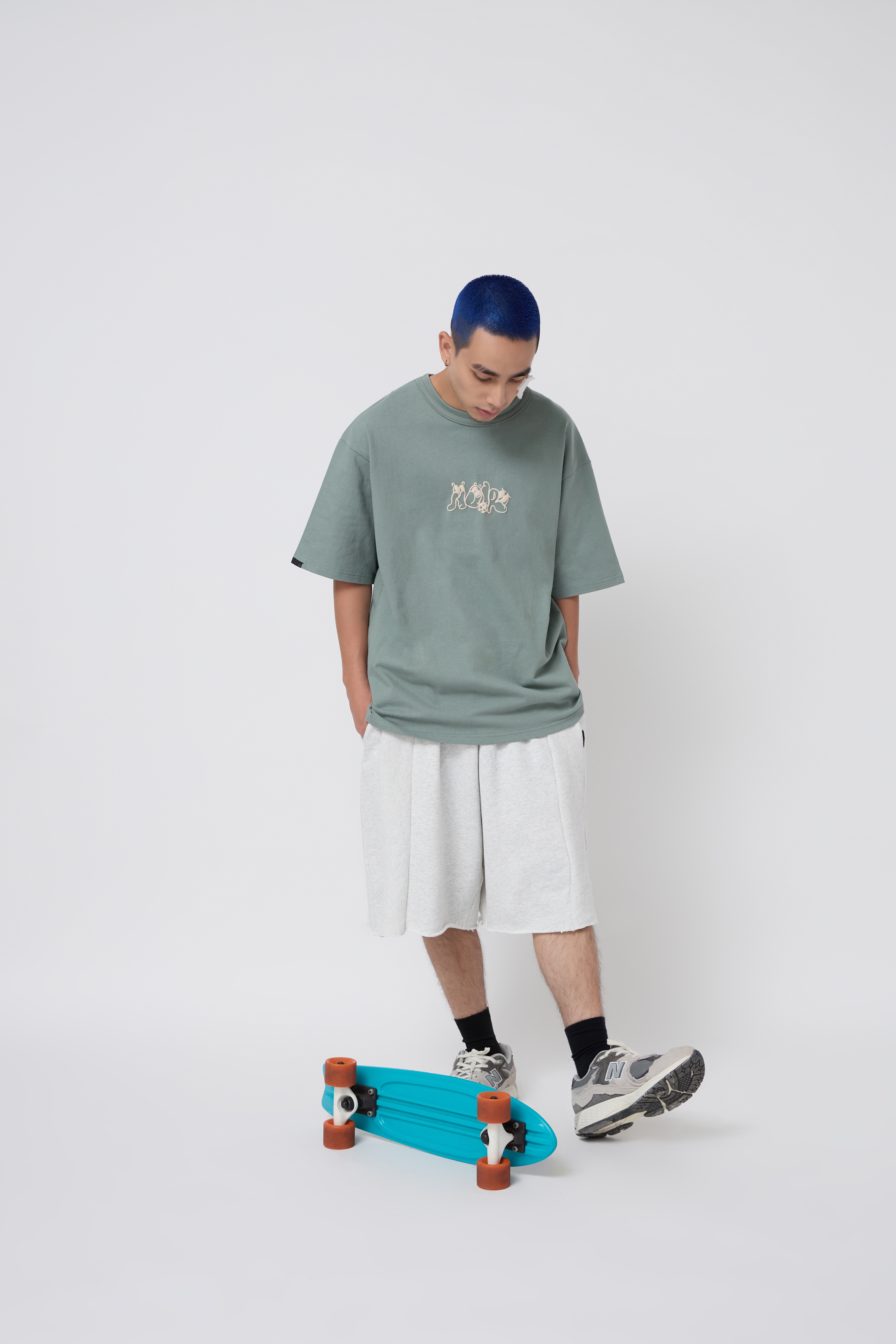 NOIR 漂浮字體短Tee