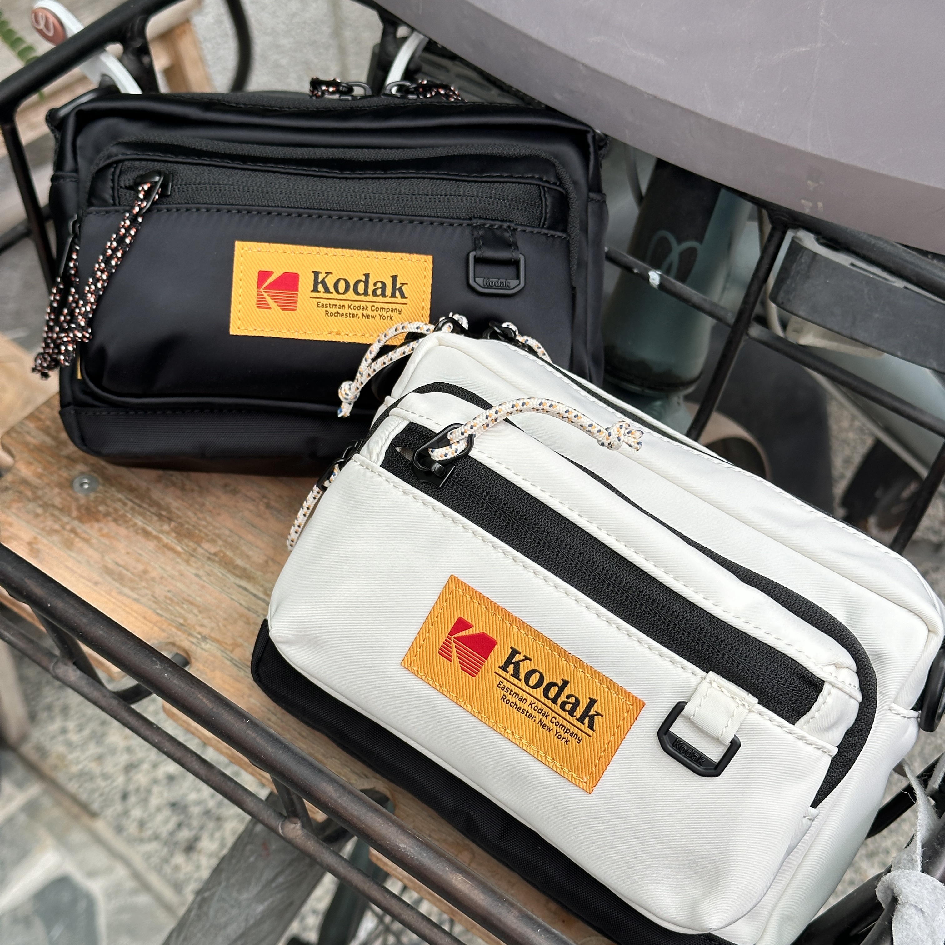 【現貨】KODAK 柯達相機包 尼龍材質 小包身大容量 側背包 K5143LBG65｜K6143LBG65