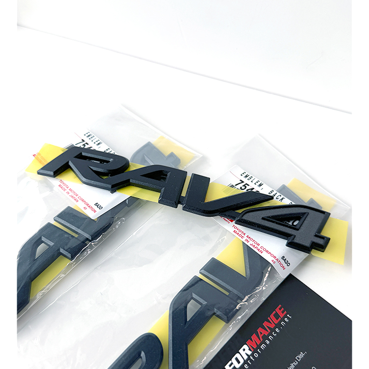 日本 TOYOTA 純正部品 RAV4 後車廂黑色馬克 黑化LOGO 黑化車標