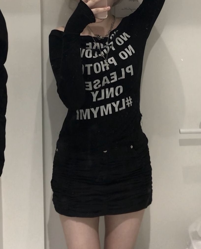 pleasenofollow - kacy lettering long off shoulder top (black)