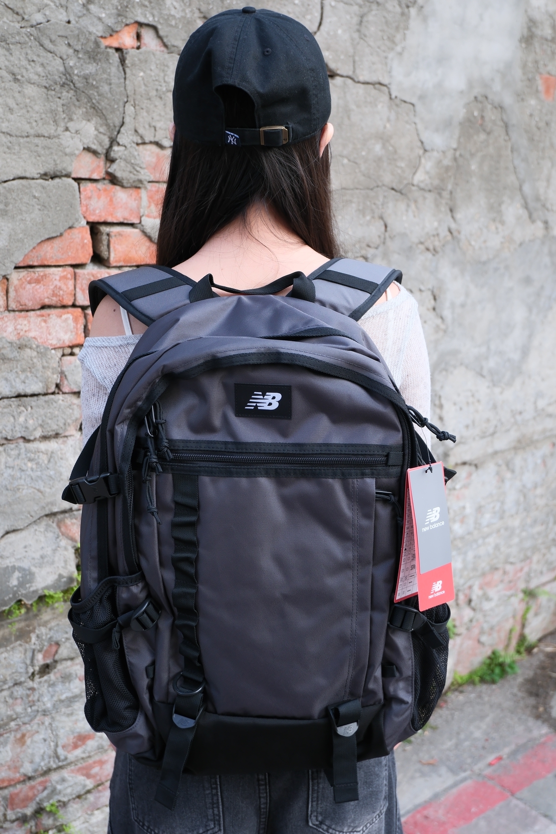 New Balance NB 男女 後背包 大容量 通勤 旅行 實用 質感 黑色 AC7518OBK / 灰色 AC7518OGT