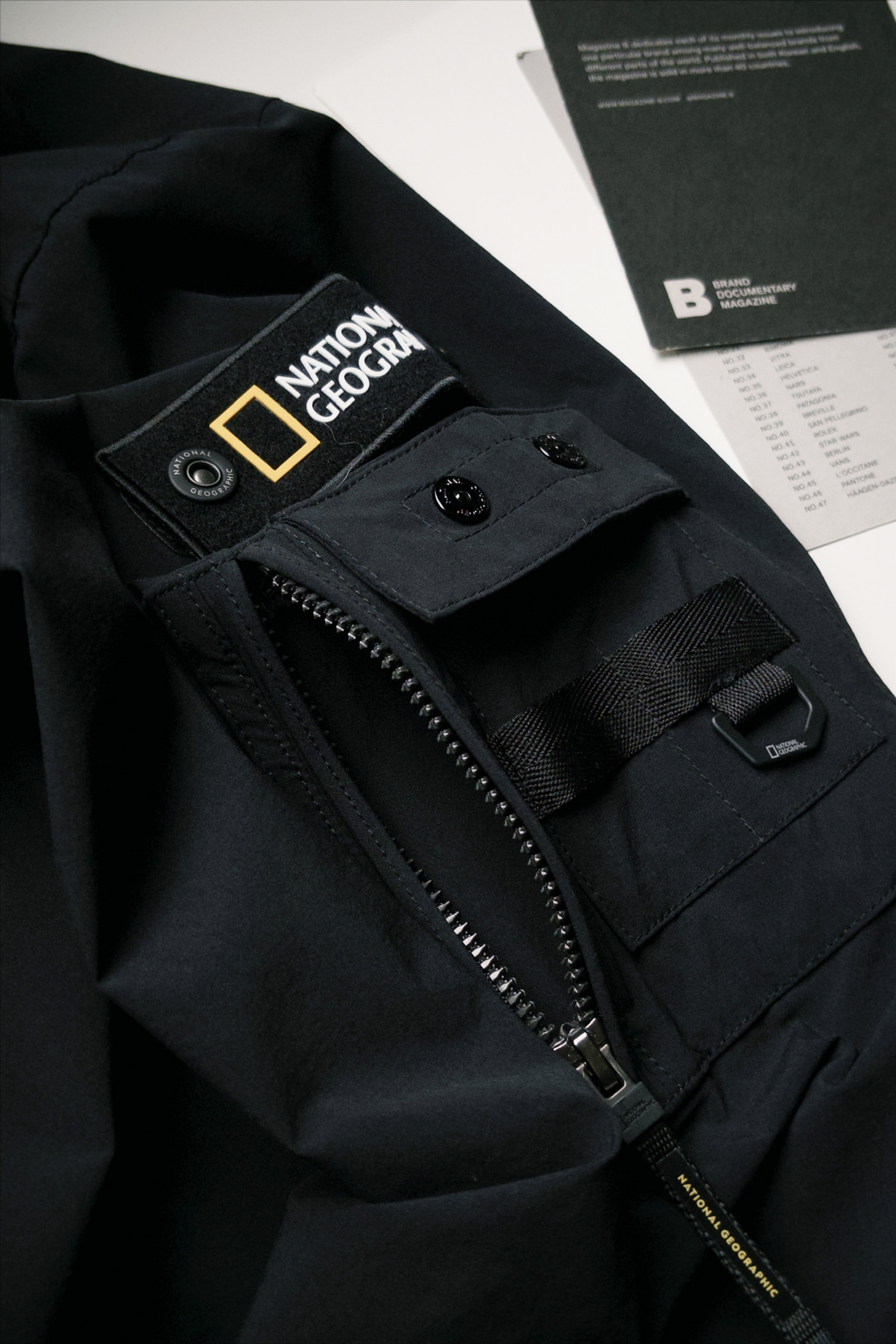 ｜現貨發售🔥｜National Geographic 機能材質拼接大學Tee