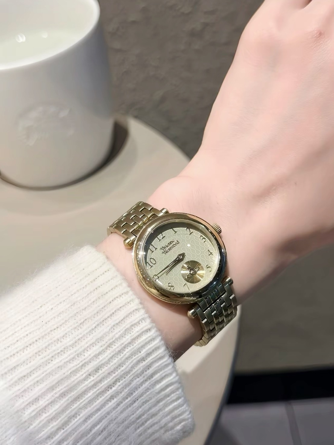 超限量款 VIVIENNE WESTWOOD 西太后 石英 小金錶