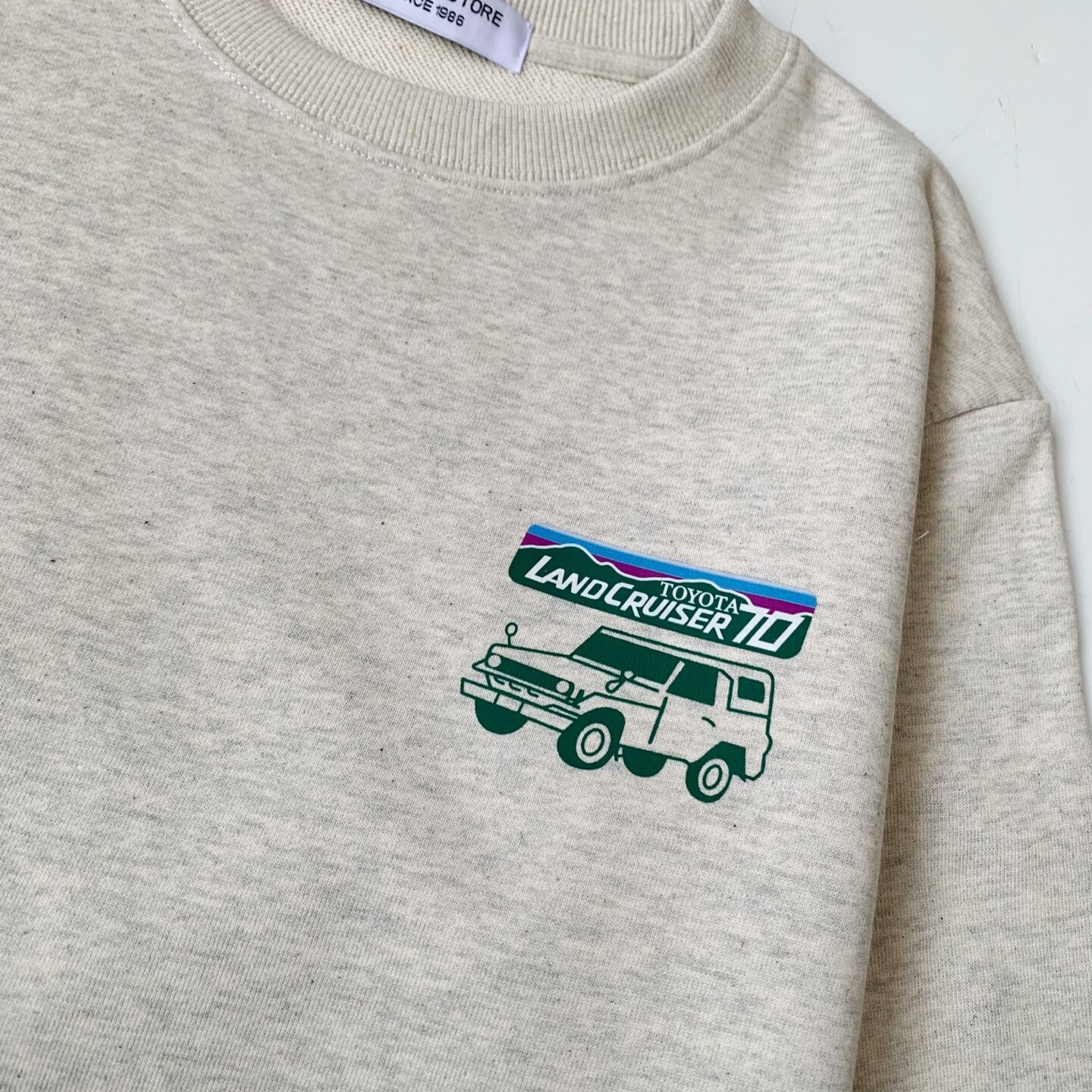 FREAK’S STORE 前後印花圓領套頭衛衣